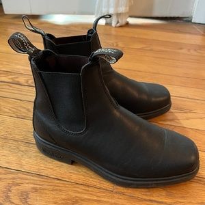 blundstone dress chelsea boot